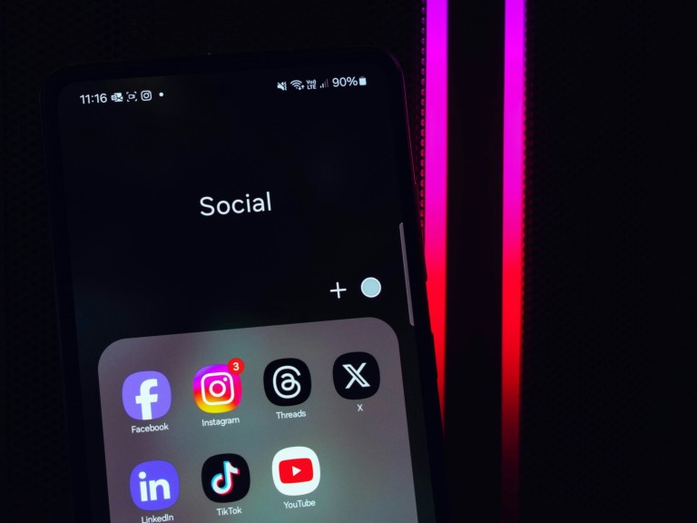 panos-sakalakis-GaUF0znKwfA-unsplash